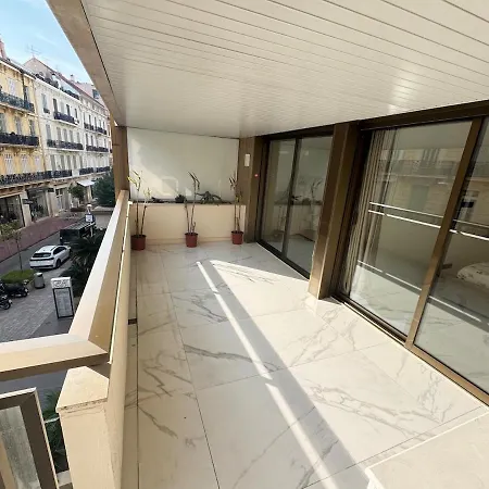 Apartman Stunning 3 Bedrooms With Terrace In Gray D'albion
