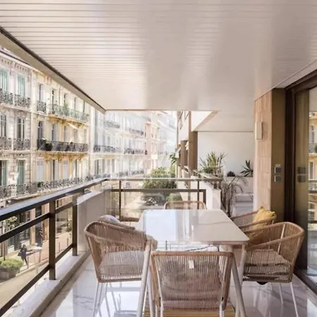 Apartment Stunning 3 Bedrooms With Terrace In Gray D'albion Cannes