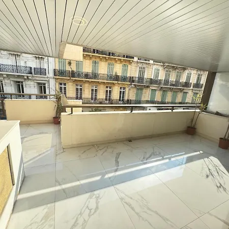 Apartman Stunning 3 Bedrooms With Terrace In Gray D'albion